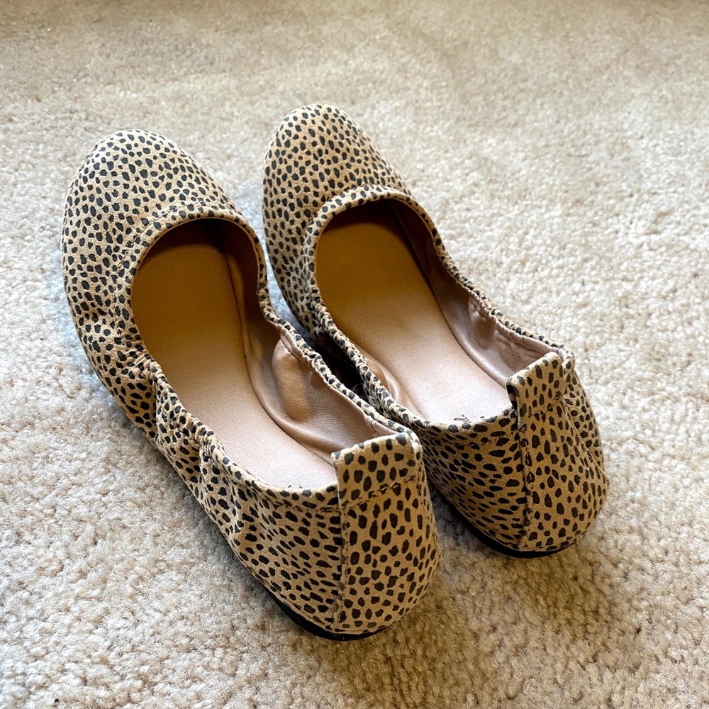 Universal Thread Leopard Print Flats